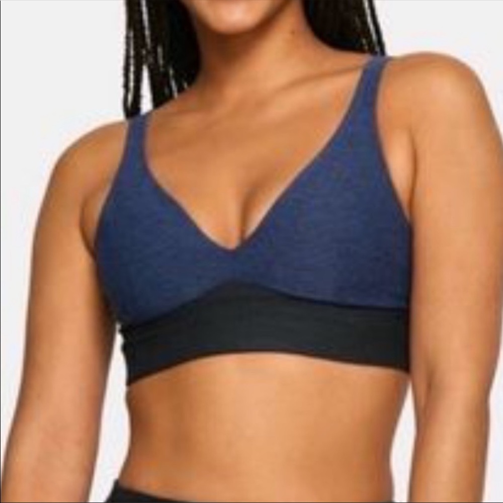 Outdoor Voices Plunge Bra